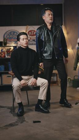 槍火下的聖誕交易 episode 33