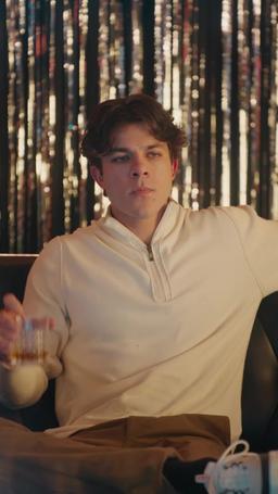 A Stripper Virgem e o Astro do Hóquei episode 53