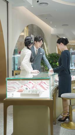 閃婚後被老公全家團寵 episode 52