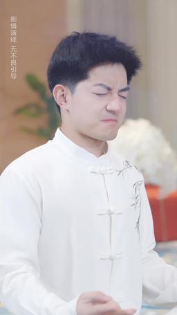 被讀心的我成了團寵少爺（原名：偷聽真少爺心聲三個姐姐追著寵） episode 53