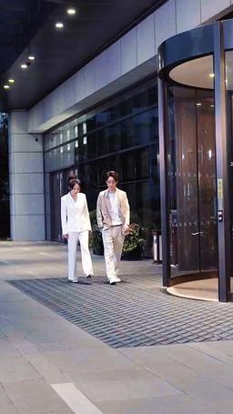 踹翻渣男後，首富千金馬甲藏不住了 episode 44