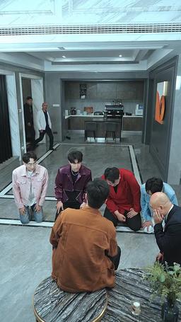 إنقاذ عائلتي عبر الزمن episode 90