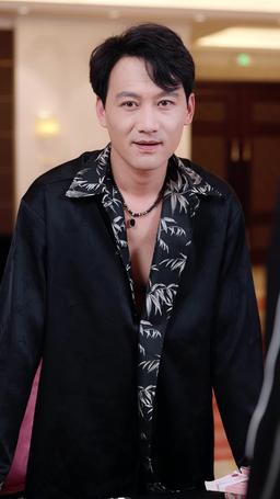 Raja Judi Tanpa Mahkota episode 14