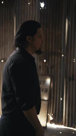 잊지 못한 왕실 상속자, 전쟁하의 재회 episode 46