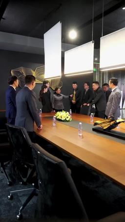 攤牌了，團寵千金她不裝了 episode 63