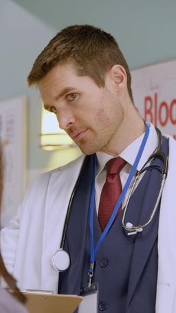 Le Docteur en Chef est le Père de mon Bébé. episode 8