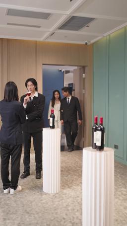 My Ex-Wife Blooms After Divorce episode 15