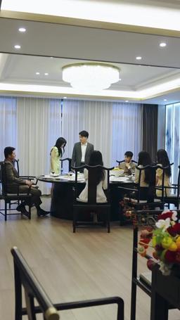 被渣後我閃婚了千億總裁 episode 25