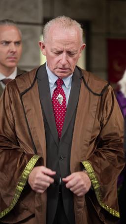 Ratu Serigala Bangkit dari Abu episode 65