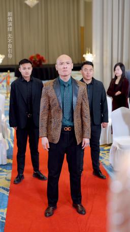 被讀心的我成了團寵少爺（原名：偷聽真少爺心聲三個姐姐追著寵） episode 37