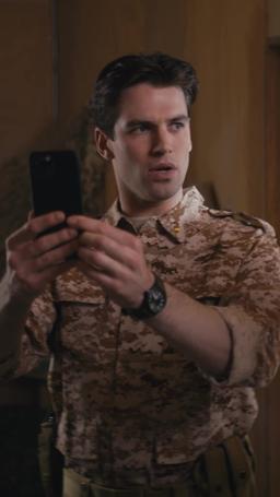 L'Héritier Royal a Brisé Mon Cœur en Zone de Guerre episode 48