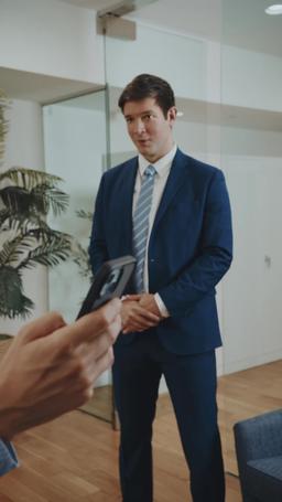 Der geflüchtete Milliardär: Gefangen in meinem Brautkleid episode 17