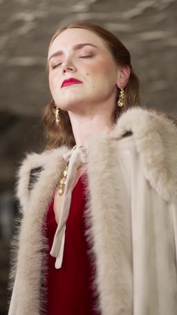 Ratu Serigala Bangkit dari Abu episode 30