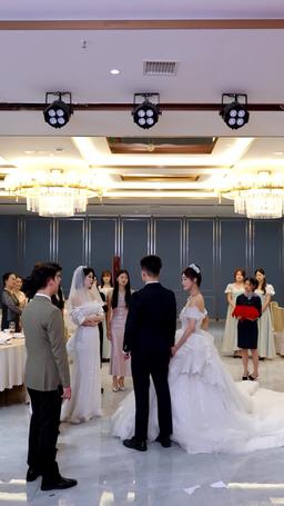 休妻宴上絕美千金向我求婚 episode 19
