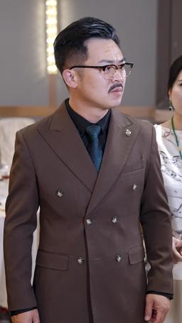 休妻宴上絕美千金向我求婚 episode 35