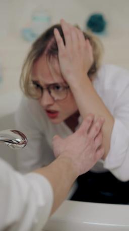 Femme de ménage pour mon ennemi episode 42