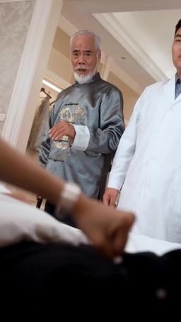 Dokter Sakti Bebas, Dendam Ibu Meledak! episode 9