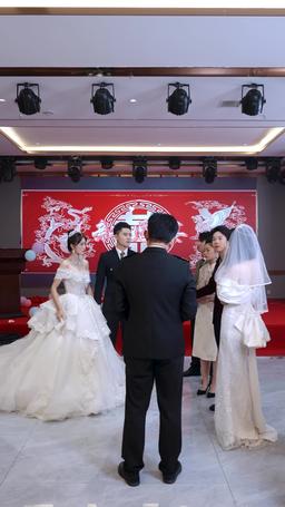 休妻宴上絕美千金向我求婚 episode 20