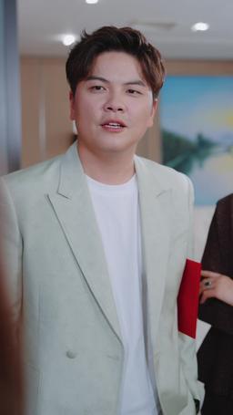 閃婚成寵首富大佬愛上我 episode 48