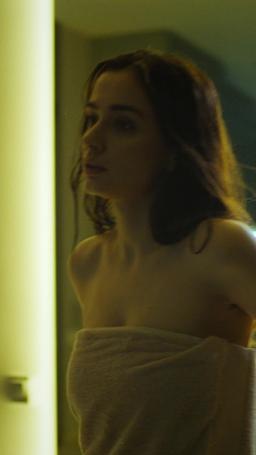 A mulher começa a guerra trailer