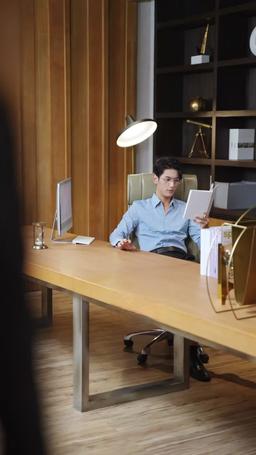 被退婚後，我懷了大佬的崽 episode 31