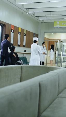 被渣後我閃婚了千億總裁 episode 8