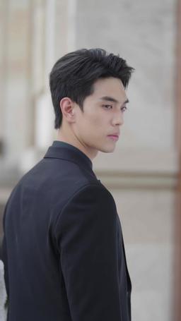 After Being Reborn, I Got Married to My Ex-boyfriend’s Uncle episode 8