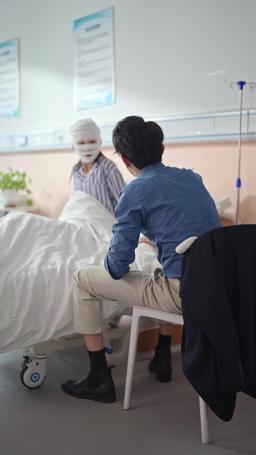 渣男嫌我醜，我轉身嫁給千億總裁 episode 9