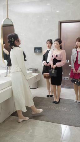 閃婚後被老公全家團寵 episode 56