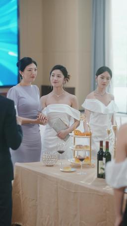 The Thorn Beneath the Silk episode 44