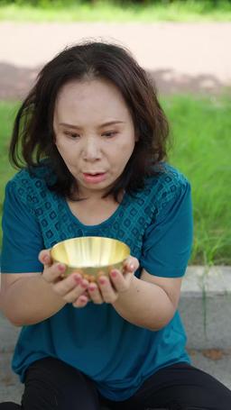 三拜九叩祈重來 episode 74