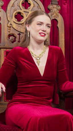 Ratu Serigala Bangkit dari Abu episode 60