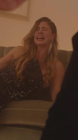 O Bombeiro Bilionário e Sua Doce Esposa trailer