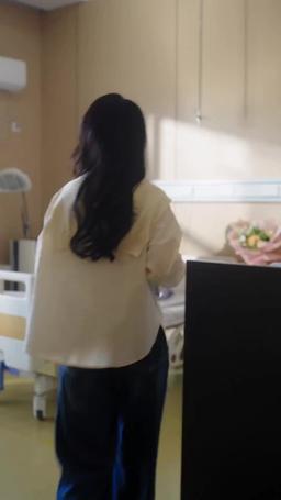 渣男劈腿:閃婚服務員是大佬 episode 20
