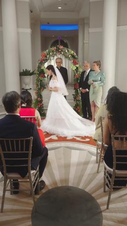 Mon Fiancé Pompier Disparu, Revenu Milliardaire episode 1