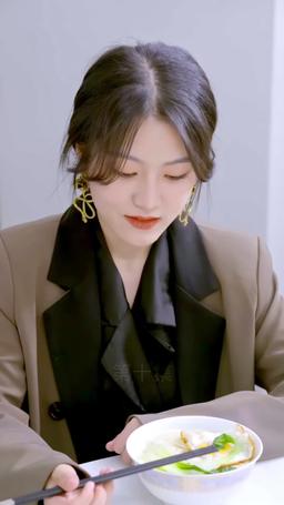 Ms. CEO's Miracle Healer Boyfriend episode 10