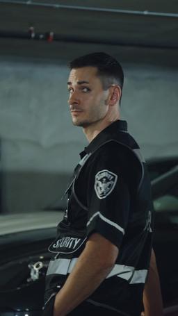 O Bilionário Fugitivo se Tornou Meu Noivo episode 11