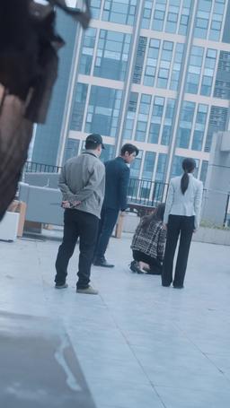 ราชินีผู้หลั่งน้ำตา episode 75