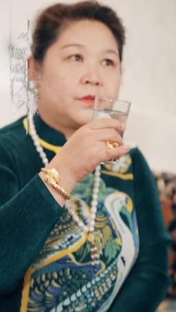 殘疾大佬掐腰吻 episode 3