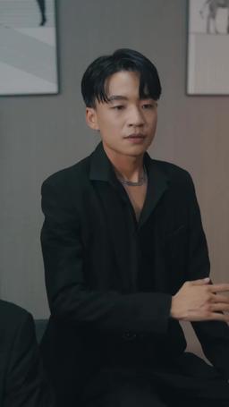 破產後我成了死對頭的秘書 episode 51