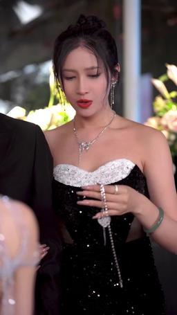 攤牌了，團寵千金她不裝了 episode 31