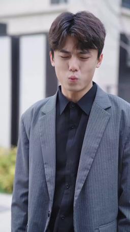 新婚夜，傻子老公抱緊我 episode 80