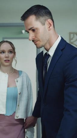 Runaway Billionaire Becomes My Groom episode 34