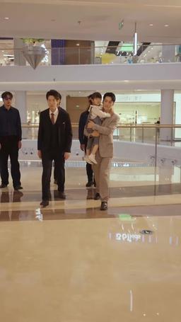 幸孕雙寶：神秘爹地寵上天 episode 10