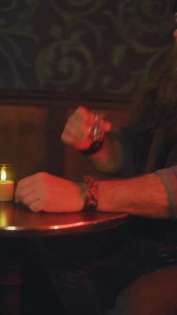 「Synchronisierung」Die Gefährtin des verfluchten Alphas episode 4