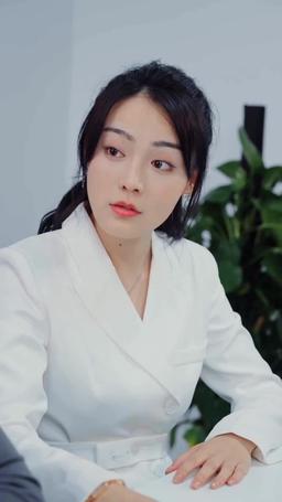 踹翻渣男後，首富千金馬甲藏不住了 episode 38