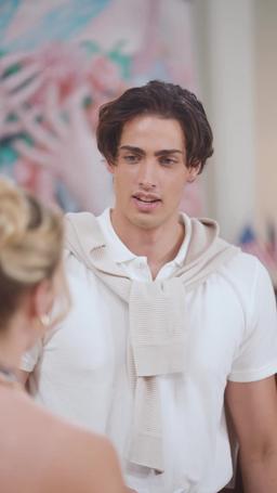 Um Amor Proibido nos Hamptons: O Irmão da Minha BFF episode 14