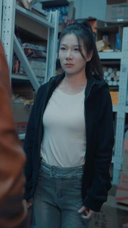 都破產了誰還追校花啊 episode 17