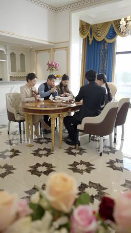 閃婚後被老公全家團寵 episode 83