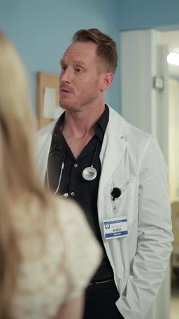 Escorting the Ruthless Billionaire Doctor episode 18